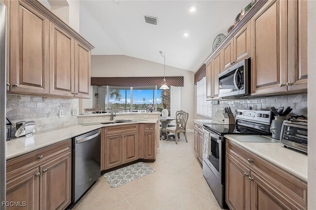 Photo - 16580 Crownsbury Way Unit 202