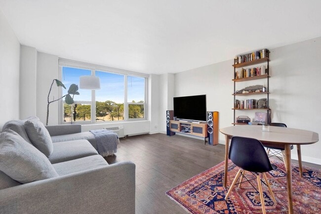 Photo - 1550 N Lake Shore Dr Unit 3C