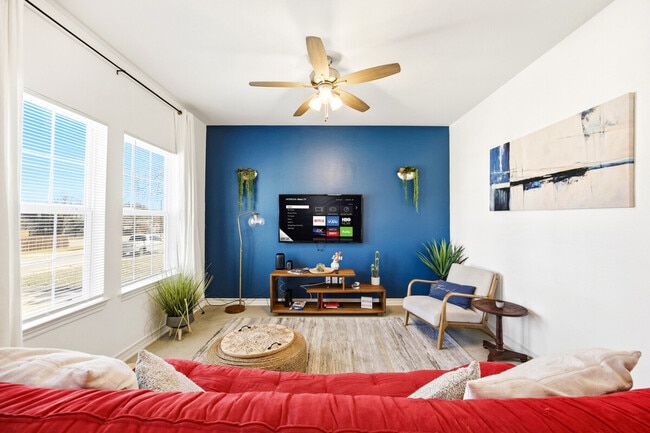 Building Photo - 135 Stella St Unit SI ID1570998P