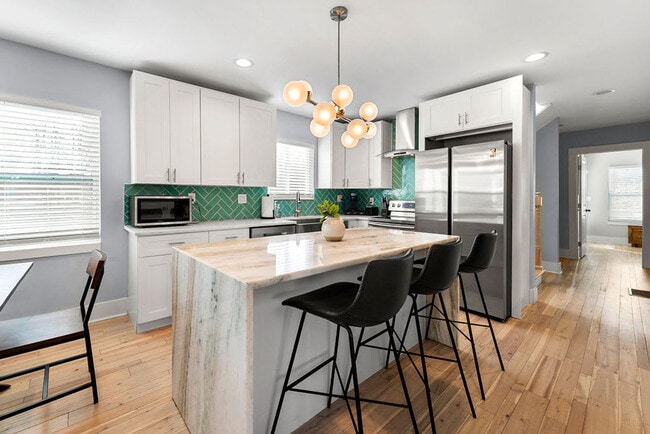 Photo - 209 Clay St SE Unit ID1019260P