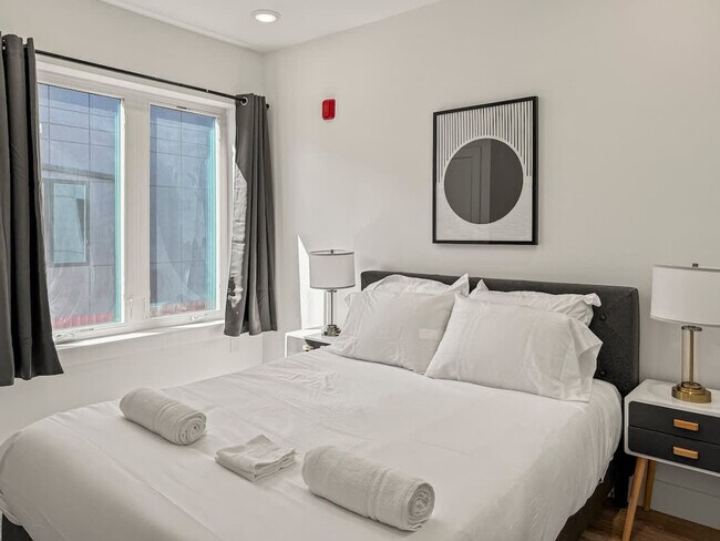 Photo - 2400 E Huntingdon St Unit ID1231705P