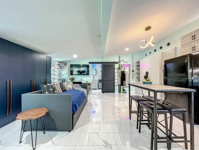 Photo - 1229 Berwyn Rd Unit ID1094226P