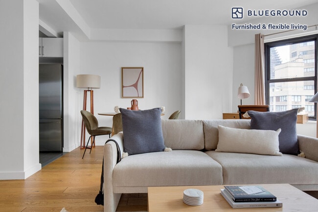 Photo - 279 E 44th St Unit SI FL21-ID894