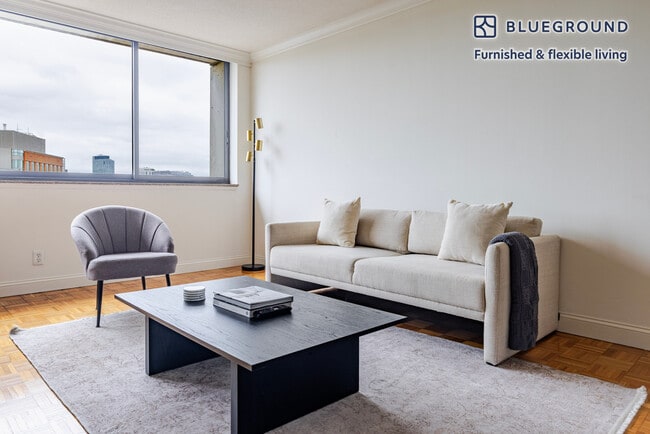 Building Photo - 221 Massachusetts Ave Unit FL9-ID1077