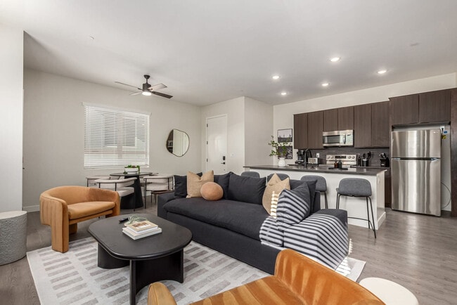 Building Photo - 6249 E Pinnacle Vista Dr Unit SI ID1558671P