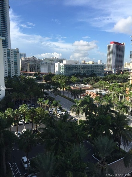 Photo - 3801 S Ocean Dr Unit 10V