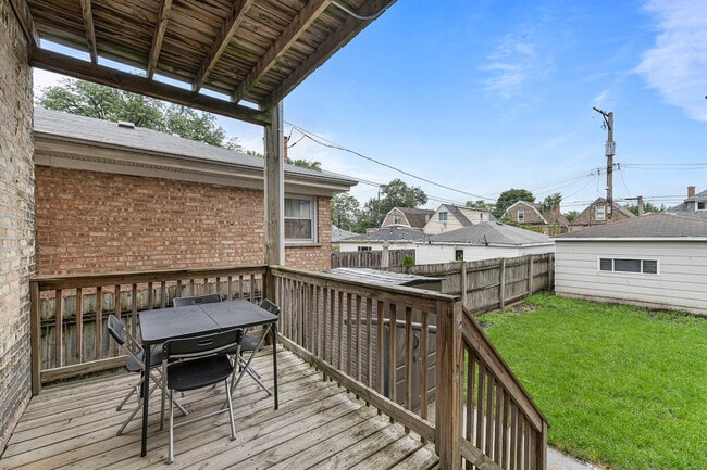 Photo - 1349 N Lawndale Ave Unit ID1265099P