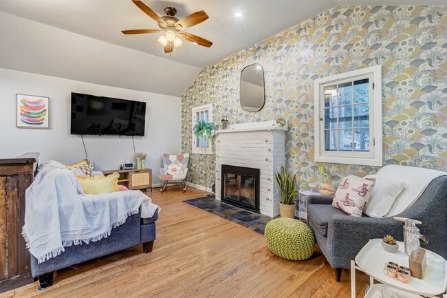 Building Photo - 9415 Ute Rd Unit ID1065701P