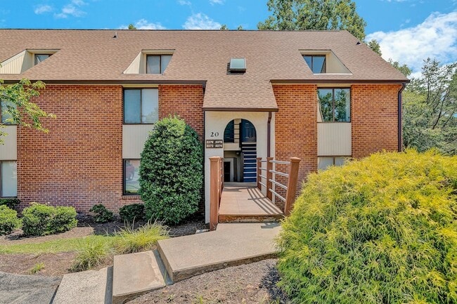 Building Photo - 3372 Forest Ct