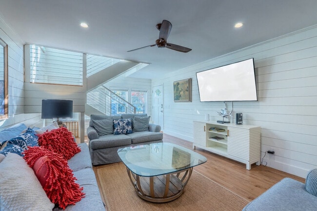 Photo - 7 Periwinkle Ln Unit SI ID1388270P