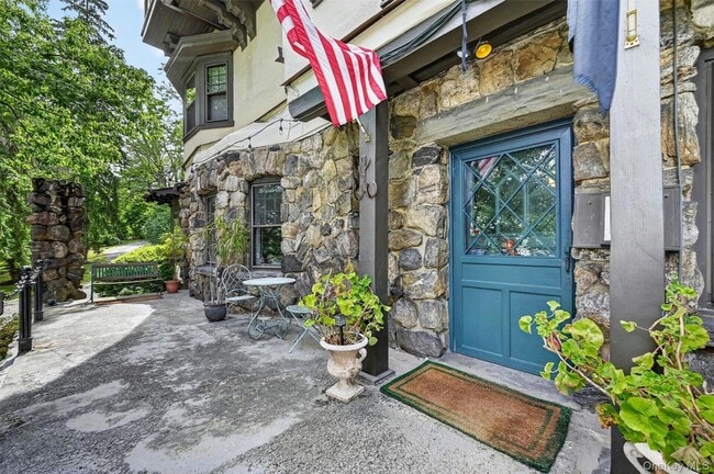 Photo - 27 Webb Ln Unit 1N