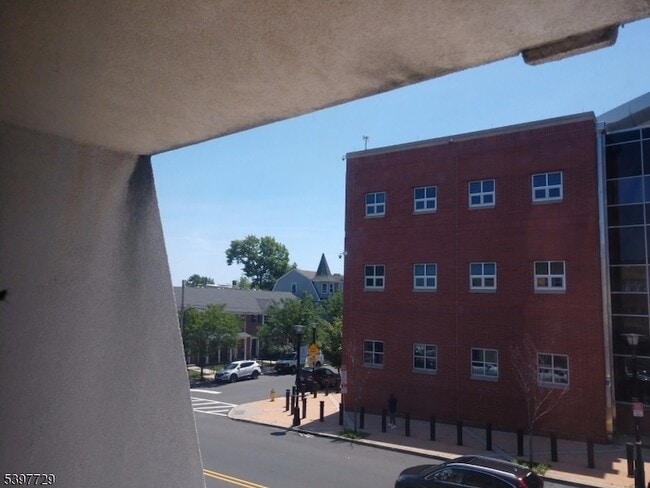 Photo - 475 Clinton Ave Unit 3