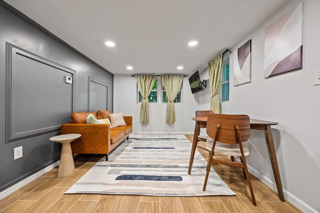 Building Photo - 10 Claire Dr SE Unit SI ID1609625P