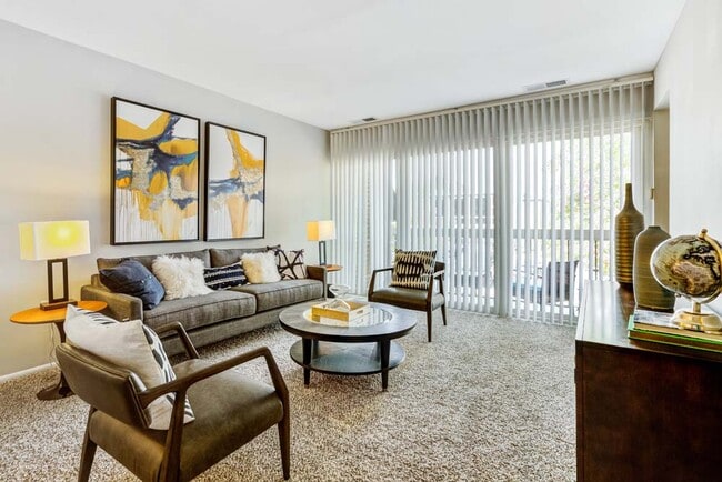 Interior Photo - Cinnamon Run/Peppertree Farm