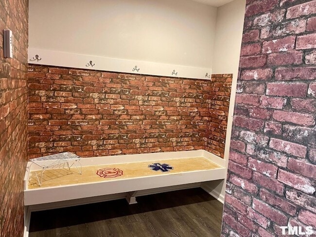 Photo - 343 Great Northern Sta