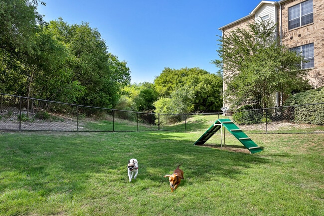 Photo - Stoneybrook Apartments & Townhomes