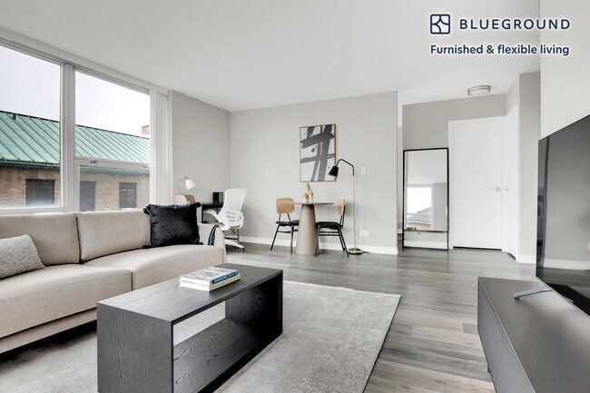 Photo - 5600 N Sheridan Rd Unit FL5-ID657