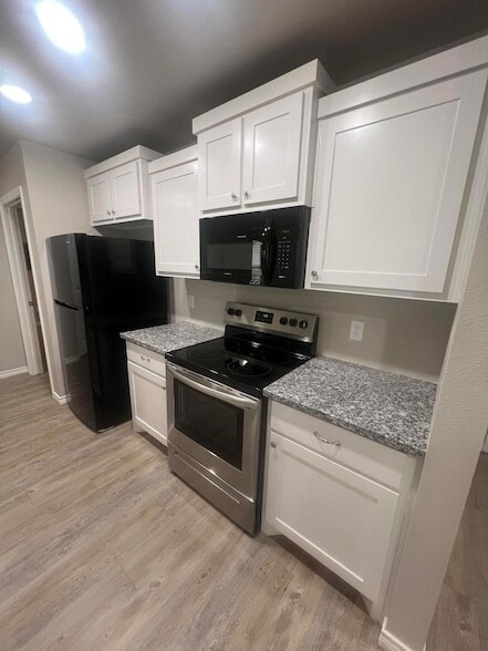 Photo - 2632 Hickory Ave