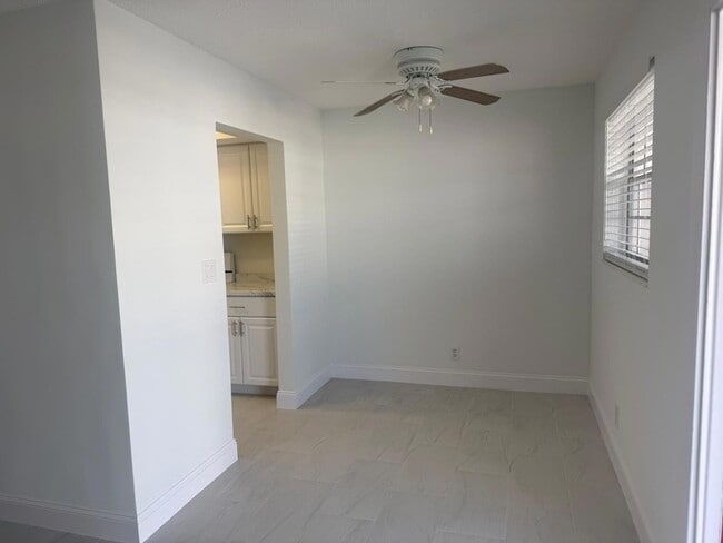 Photo - 402 Lake Shore Dr Unit 202