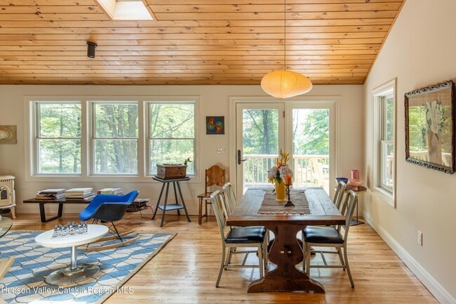 Photo - 19 Bakertown Rd