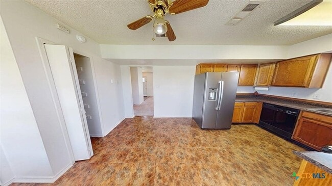 Photo - 1613 Bobby Lee Dr