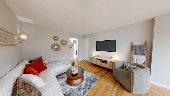 Photo - Metropark Station Apartments