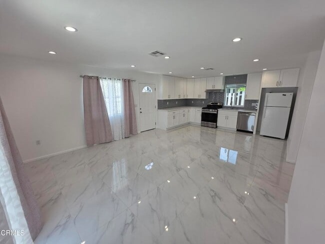Photo - 10926 Woodward Ave