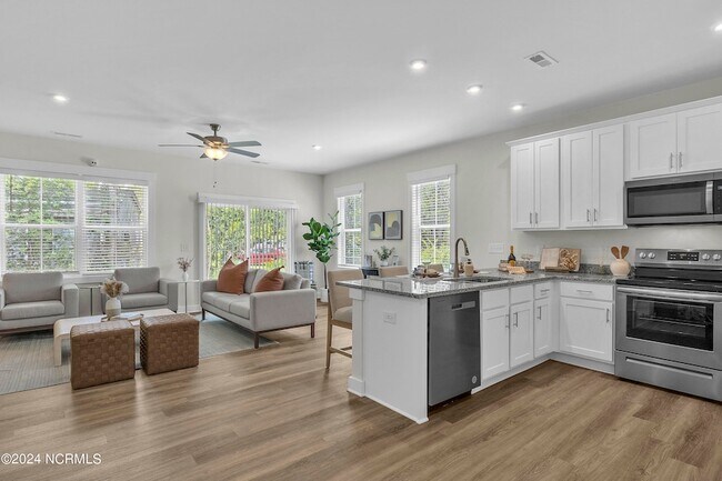 Photo - 6032 Beckington Dr