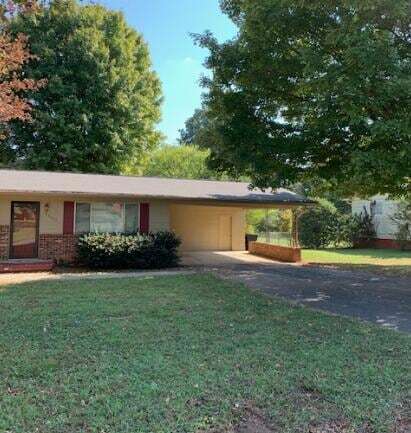 Photo - 4000 Sycamore Dr NW