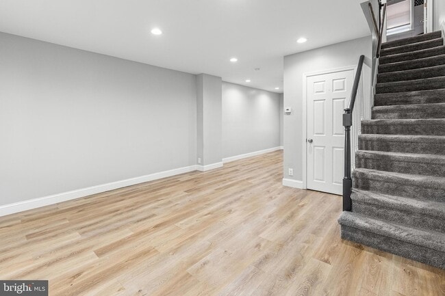 Photo - 2203 Redthorn Rd