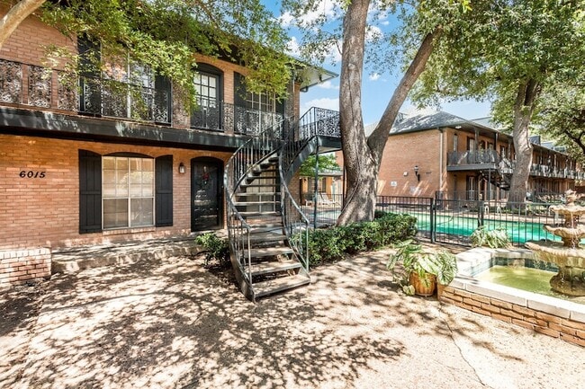 Building Photo - 6015 E University Blvd Unit 223G