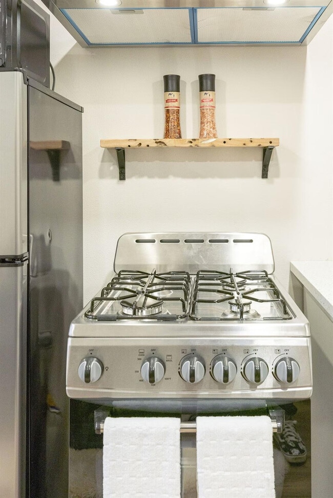 Photo - 611 N Cedar St Unit ID1296623P