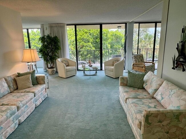 Photo - 799 Jeffery St Unit 4100