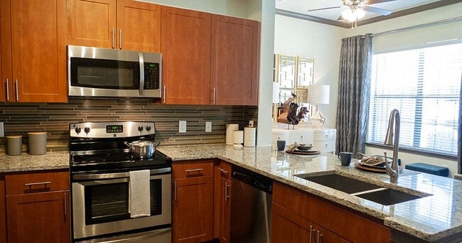 Photo - Retreat at Stonebridge Ranch Apartments