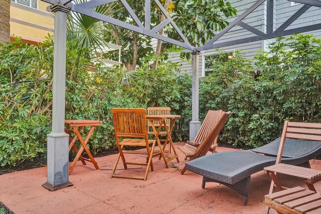 Photo - 101 Lucerne Ave Unit SI FL2-ID1504075P