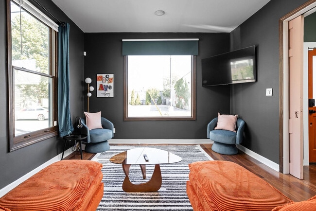 Photo - 525 E North St Unit ID1303767P