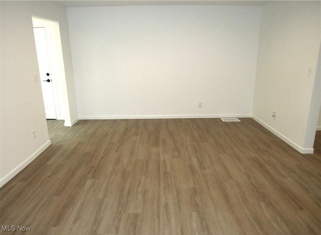 Photo - 5265 W 149th St