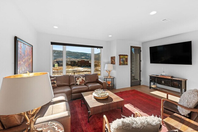 Photo - 85 Haverly St Unit ID1288029P