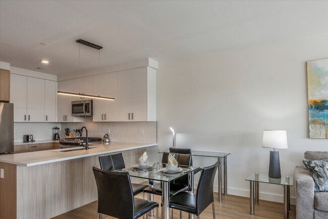 Building Photo - 365 Terhune Rd Unit SI ID1400064P