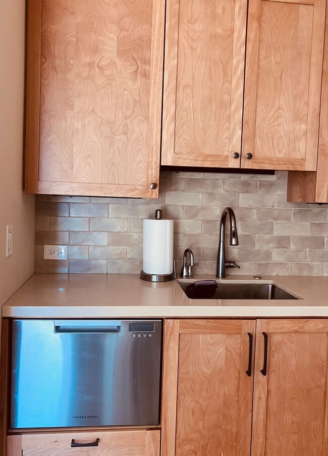 Photo - 6206 Rockwell St Unit ID1309755P