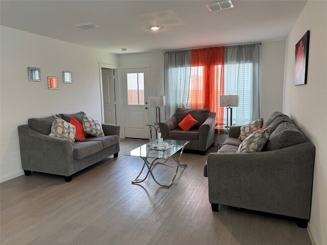 Photo - 3057 Ashbrook Ln