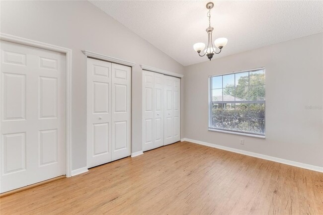 Photo - 209 Parkview Dr