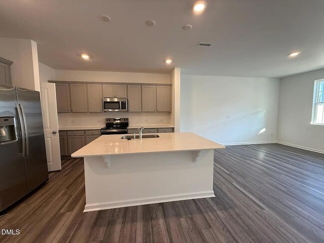 Photo - 205 Lily Patch Ln