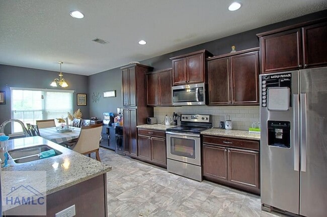 Photo - 335 Archie Way