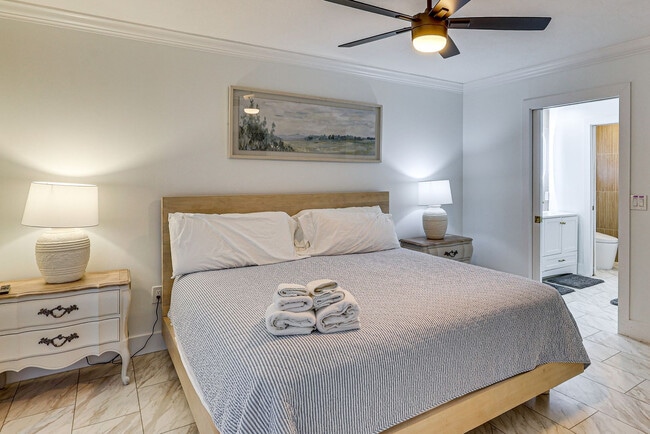 Photo - 4534 N Lake Dr Unit SI ID1608050P