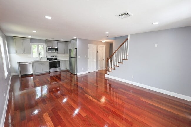 Photo - 70 Mt Hope St Unit 2