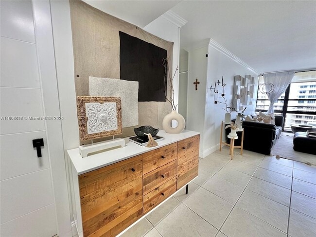 Photo - 600 NE 36th St Unit 2011