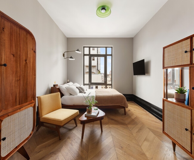 Building Photo - Freeman Residences