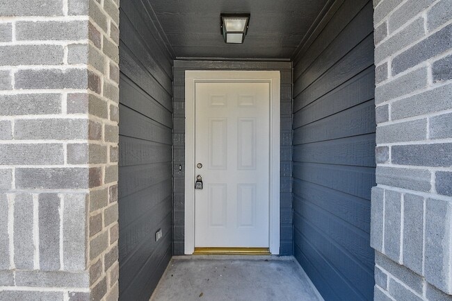 Building Photo - 7818 Summer Pl Dr