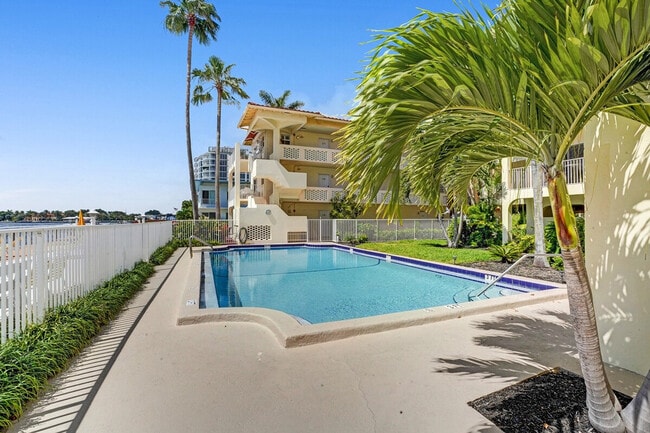 Photo - 2908 Bayshore Dr Unit SI FL1-ID1541797P